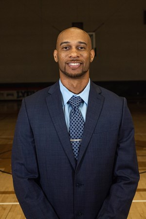 Head Coach Rodney Mayes